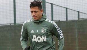 Alexis Sánchez, durante entrenamiento del Manchester United 