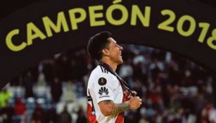 Enzo con su medalla de Campeón de la Copa Libertadores 