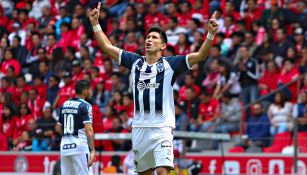 Molina celebra un tanto con los Rayados