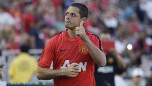 Chhicharito en un partido con el Manchester United 