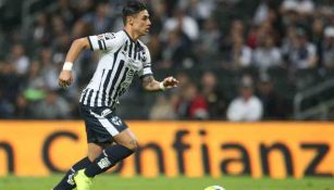 Adam Bareiro durante partido de Rayados 