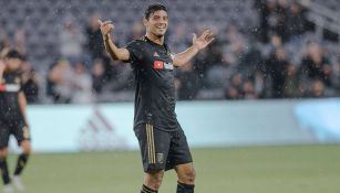 Carlos Vela en un partido con LAFC