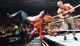 Momento en que John Cena elimina a Heath Slater