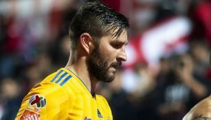 Gignac se lamenta después de un partido