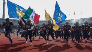 Jugadores de Pumas CU antes de un partido