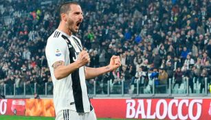 Bonucci celebra una anotación con la Juventus