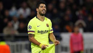 Luis Suárez se lamenta tras una falla contra Lyon 