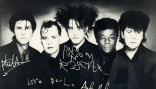 Integrantes de The Cure hace varios años