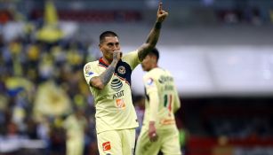 Nicolás Castillo celebra una anotación frente a León 