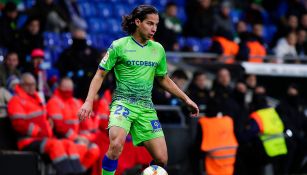 Lainez controla el balón en juego contra Betis