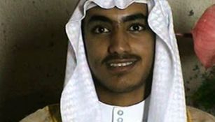 Hamza bin Laden sonríe ante la lente de la cámara