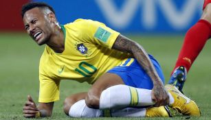 Neymar se duele de un golpe durante el Mundial de Rusia 2018