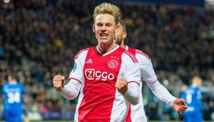 Frenkie de Jong celebra un gol con el Ajax