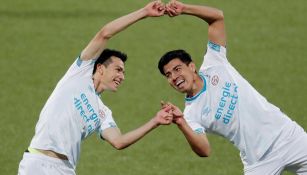 Lozano y Gutiérrez celebran haciendo la 'fusión' 