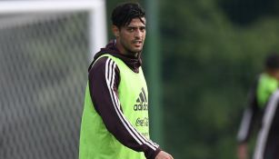 Carlos Vela durante un entrenamiento con el Tricolor 