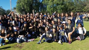 Integrantes del equipo Pumas Blanco Flag 