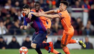 Luis Suárez aguanta jalón en juego contra Lyon 