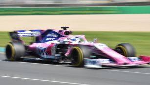 Checo Pérez durante las prácticas del GP de Australia