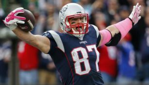 Rob Gronkowski durante un partido con los Patriotas