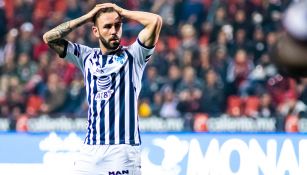 Miguel Layún, durante un partido con los Rayados