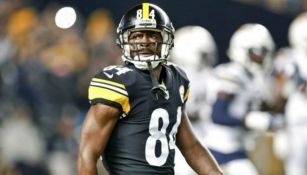 Antonio Brown durante un partido de Steelers 