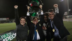 Miguel Herrera levanta el título del C2019 en Copa MX