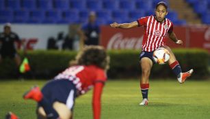 Jugadoras de Chivas durante el partido ante Tigres