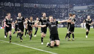 Ajax celebra una anotación frente a la Juventus 