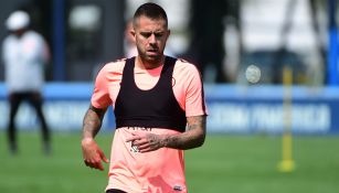 Ménez, durante un entrenamiento con América en Coapa