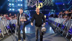 The Hardy Boyz hacen su entrada al ring
