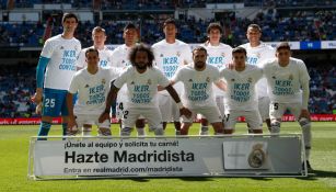 Real Madrid posa con camiseta en apoyo a Casillas