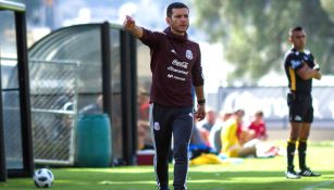 Jaime Lozano durante un encuentro ante Dinamarca