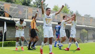 Pumas Sub 17 celebra un gol sobre Monterrey 
