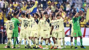 América aplaude después de la victoria ante Cruz Azul