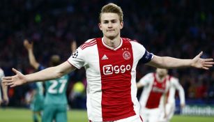 Matthijs de Ligt celebra un gol en la Champions League