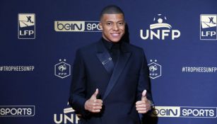 Mbappé posa a su llegada a la gala de la UNFP en París