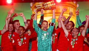 Jugadores del Bayern festejando el título de Copa 