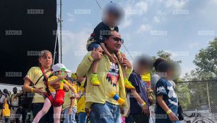 Aficionados del América arriban al Estadio Azteca