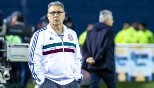 Gerardo Martino durante un partido contra Chile 