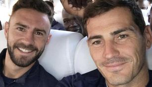 Layún y Casillas se toman foto juntos