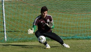 Sebastián Jurado, en entrenamiento con el Tri 