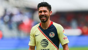 Oribe Peralta en un partido del América