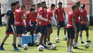 Chivas tras sesión de entrenamiento en Verde Valle 