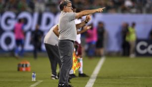 Tata Martino dirige al Tri en el duelo ante Martinica