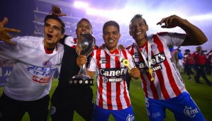 Jugadores de Atlético San Luis festejan el título del C2019 del Ascenso