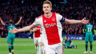Matthijs de Ligt festeja triunfo con Ajax