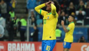 Willian se lamenta en juego de Copa América