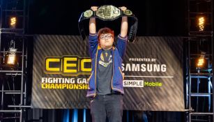 MkLeo levanta su cinturón de campeón en el CEO 2019