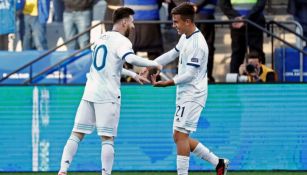 Messi y Dybala festejan gol contra Chile