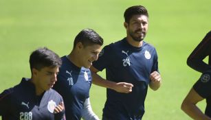 Oribe Peralta en un entrenamiento con Chivas